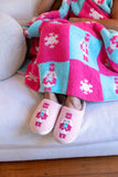 Throw Blanket - Checkered w/ Nutcrackers & Snowflakes - Pink